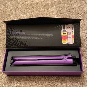 NWT straight ahead straightener
